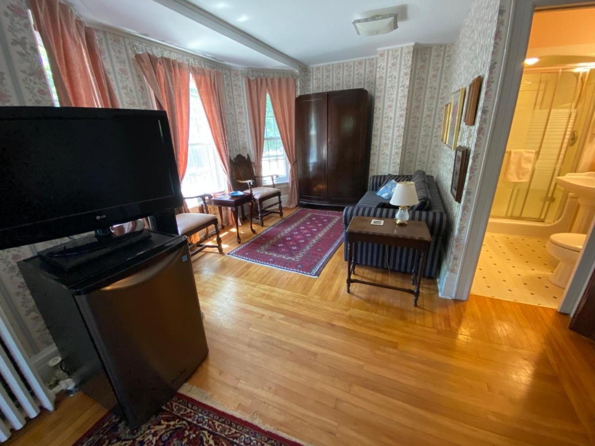Bernard Gray Hall Bed And Breakfast ナイアガラオンザレイク エクステリア 写真